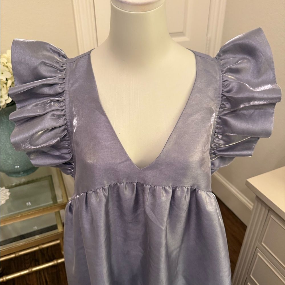 Dhruv Kapoor Metallic Lilac Dress
BB11 - Picture 7 of 10